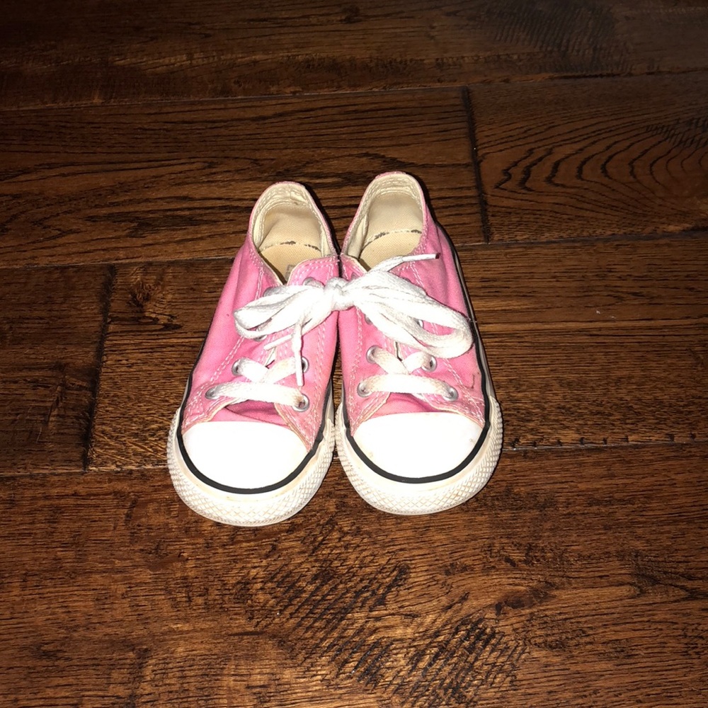 Girls Pink Converse
